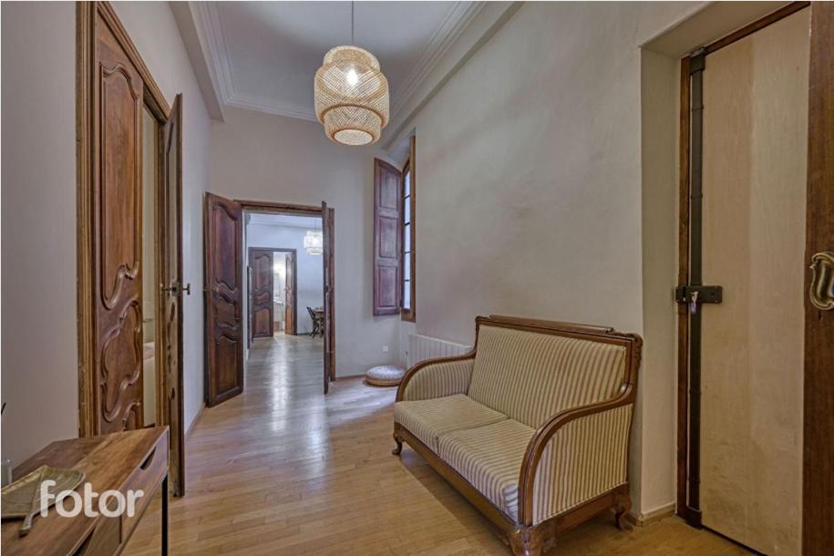 Superbe Appartement 95M2 Proche Arenes- Parking Offert Ним Экстерьер фото